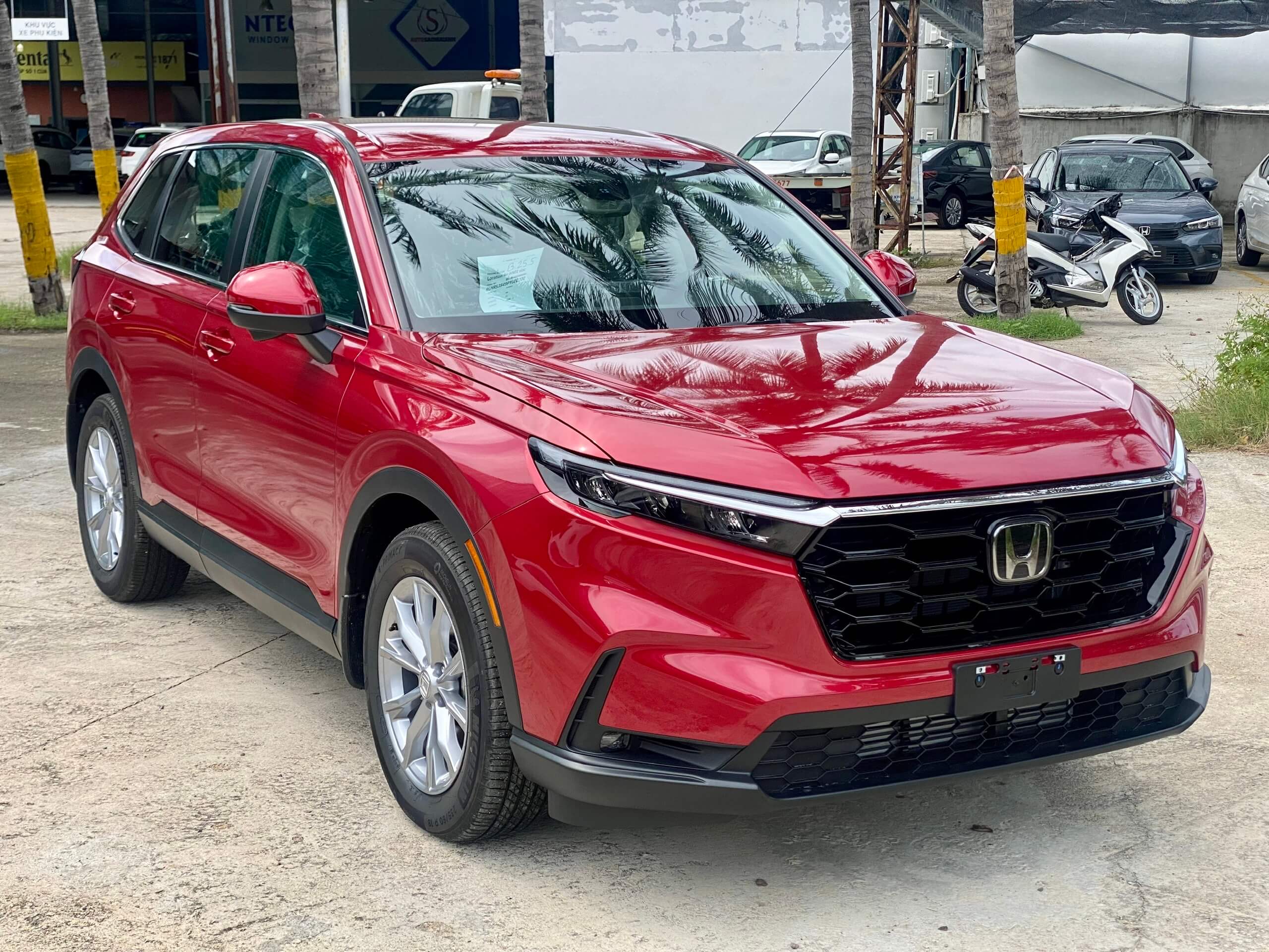 Honda CR-V màu đỏ